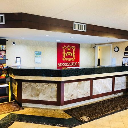 Comfort Inn Meadowvale มิสซิสซอกา ภายนอก รูปภาพ