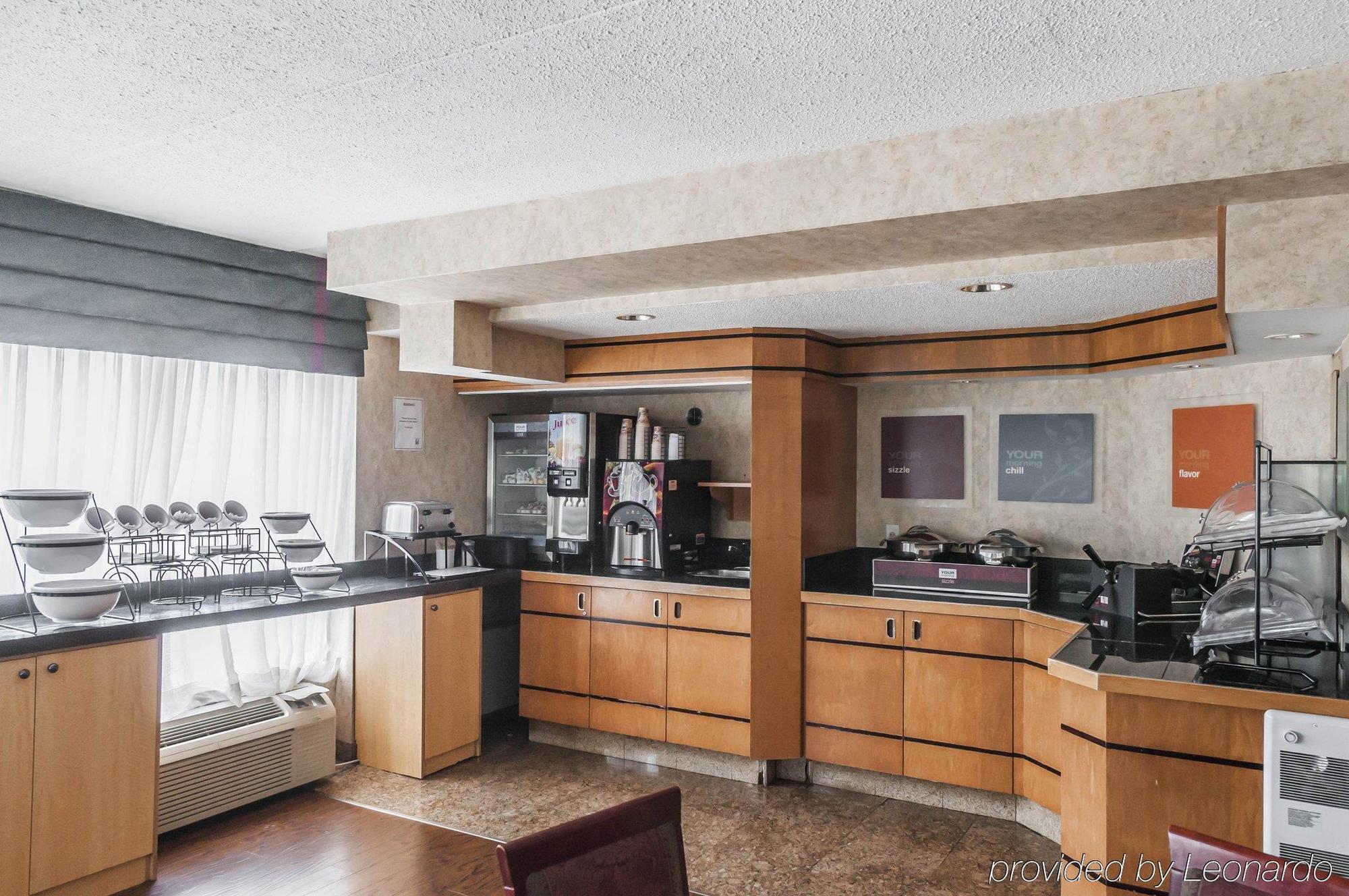 Comfort Inn Meadowvale มิสซิสซอกา ภายนอก รูปภาพ