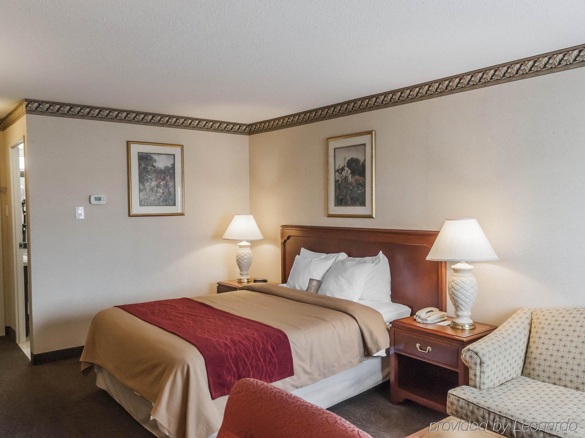 Comfort Inn Meadowvale มิสซิสซอกา ภายนอก รูปภาพ