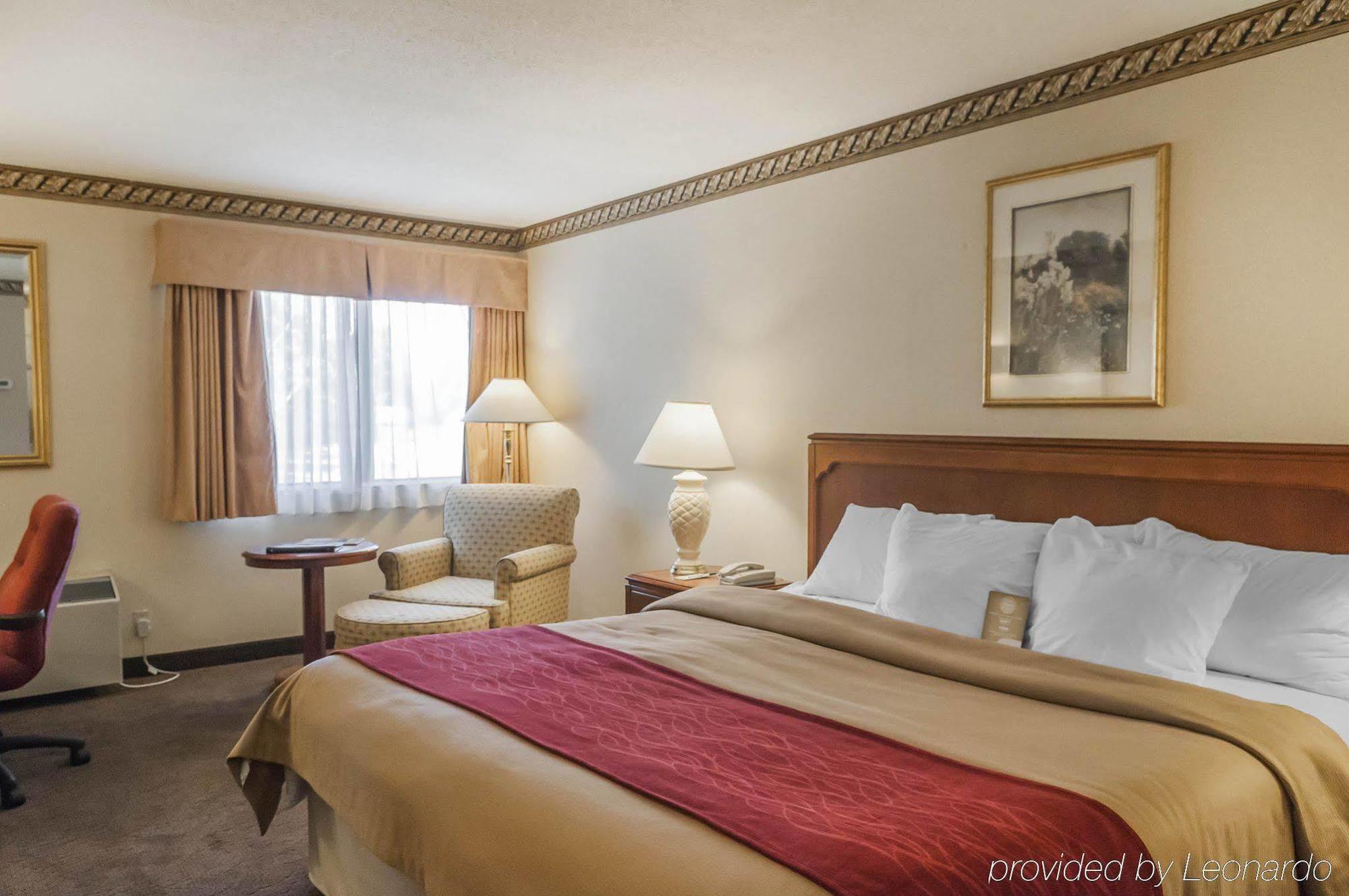 Comfort Inn Meadowvale มิสซิสซอกา ภายนอก รูปภาพ